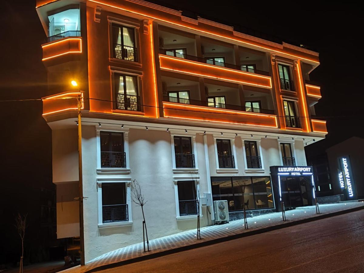 Luxury Airport Hotel By Zazzoni-Istanbul Airport Arnavutkoy Екстериор снимка